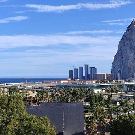 Sea View - 5 Min Walk To Gibraltar * La Linea de la Concepcion