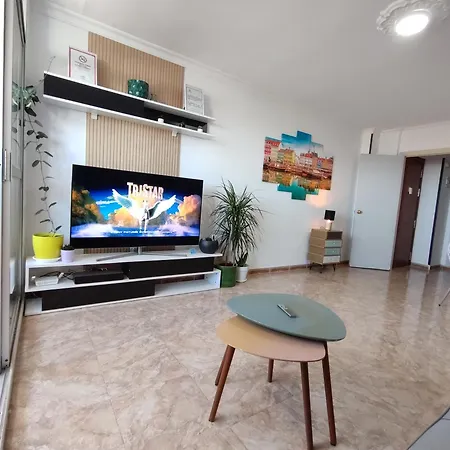 Apartment Sea View - 5 Min Walk To Gibraltar *